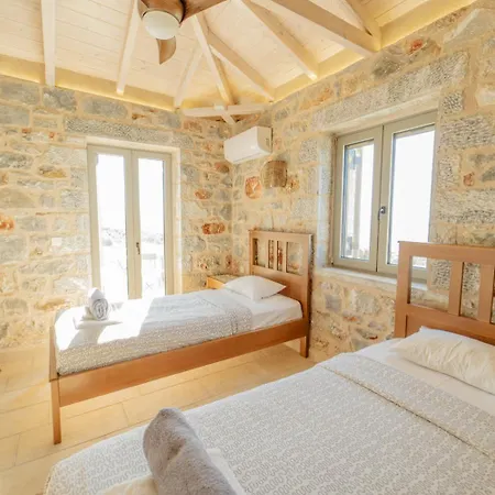 Villa Dioni Ena Pírgos