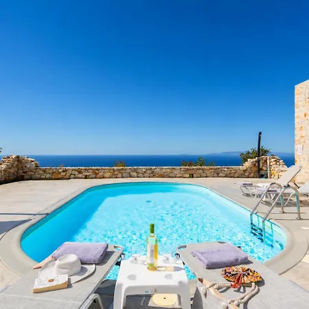 Dioni Ena Villa Pírgos