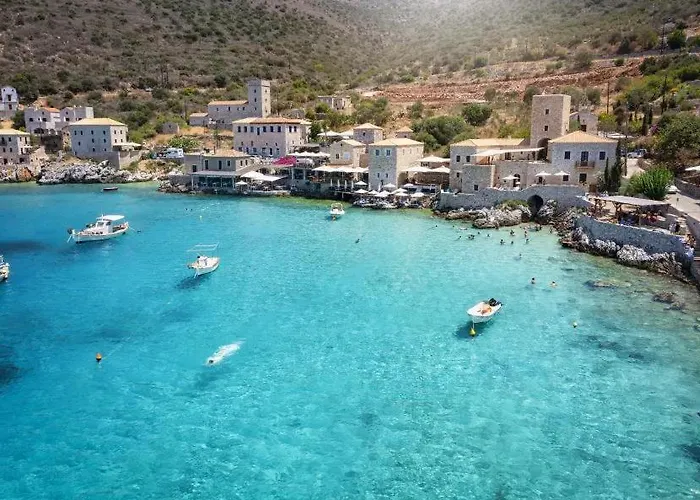 Dioni Ena * Pirgos (Mani)