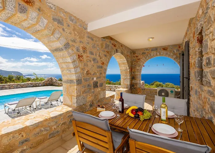 Villa Dioni Ena Pyrgos